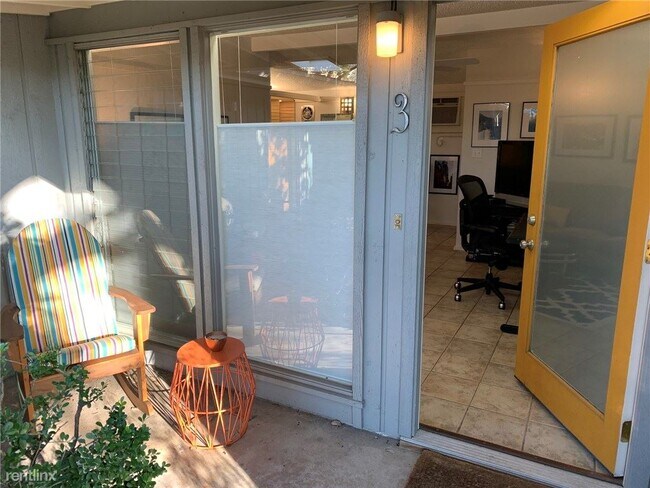 1714 Summit View Pl-Unit -Apt 3 in Austin, TX - Building Photo - Building Photo