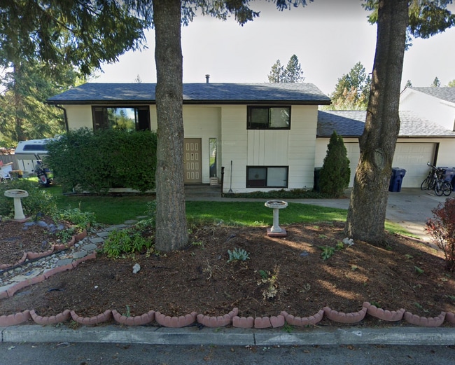 3403 N 6th Pl