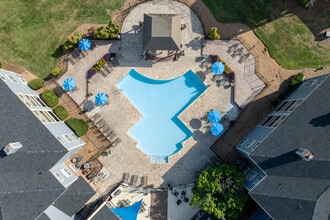 Windsor Landing Apartments in Matthews, NC - Foto de edificio - Building Photo