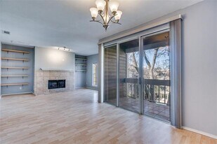 5310 Keller Springs Rd in Dallas, TX - Building Photo