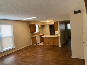 625 Cousins Ln in Arlington, TX - Building Photo - Building Photo