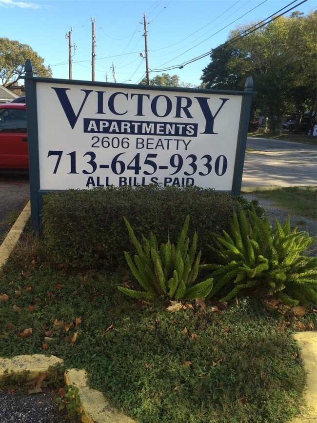 property at 2606 Beatty St