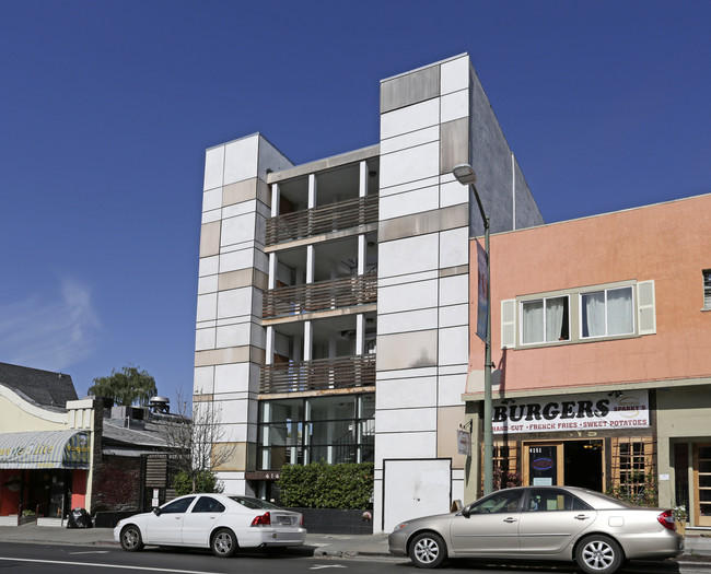 4141 Piedmont Ave in Oakland, CA - Building Photo - Building Photo