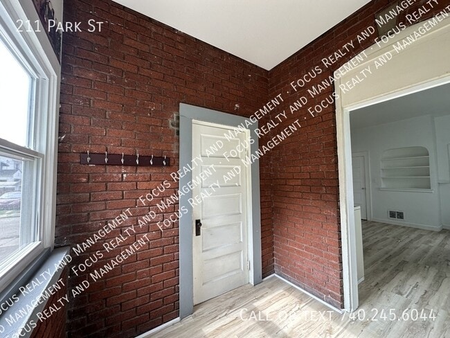 211 Park St in Lancaster, OH - Building Photo - Building Photo