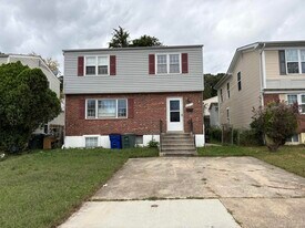 8610 35th Ave in College Park, MD - Building Photo