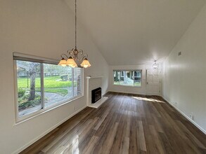 111 Lawnview Cir in Danville, CA - Building Photo - Building Photo