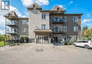 300 Solstice Cres in Embrun, ON - Building Photo
