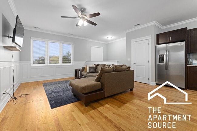 property at 742 N Avers Ave
