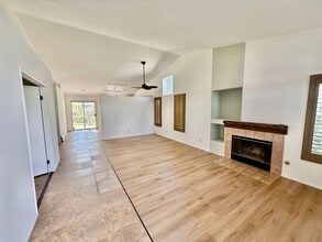 1011 Cornerstone Way in Corona, CA - Building Photo - Building Photo