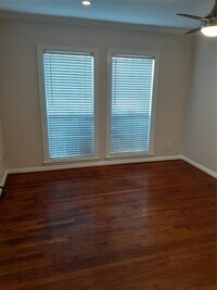 1020 Crocker St photo'