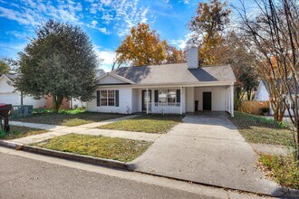 110 Spring Oak Ln in North Augusta, SC - Foto de edificio - Building Photo