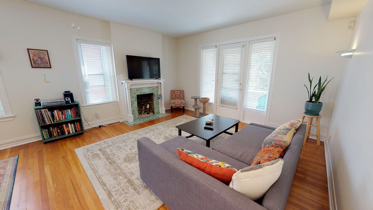 3513 Wyandotte St, Unit 3N in Kansas City, MO - Building Photo