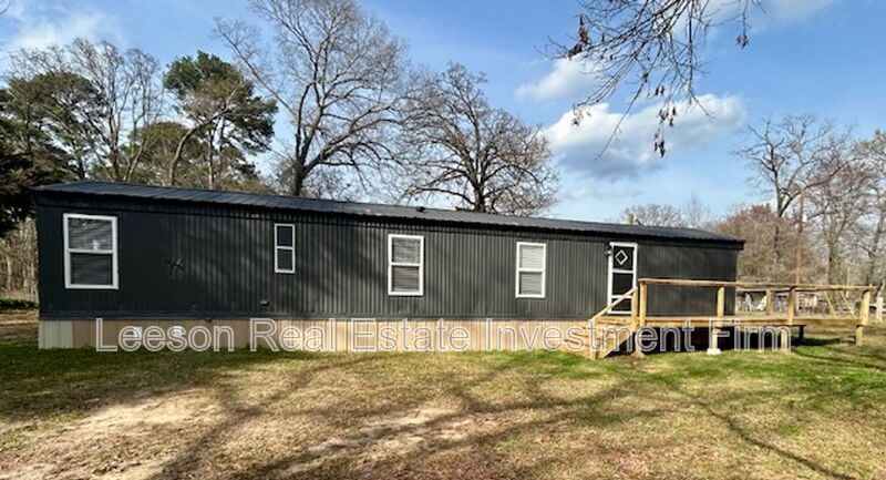 6208 Colquitt Rd in Keithville, LA - Building Photo