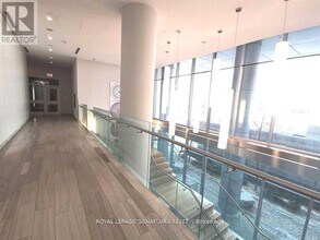 70 Forest Manor Rd in Toronto, ON - Building Photo - Building Photo