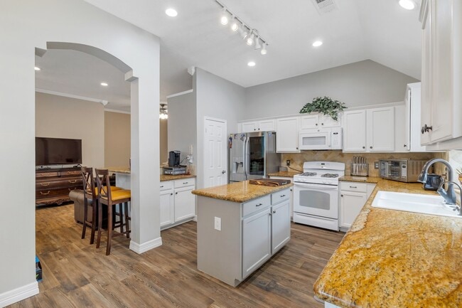 16115 Charter Rock Dr in Houston, TX - Building Photo - Building Photo