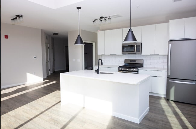 Ascend at Greenfield in Lancaster, PA - Building Photo - Building Photo