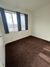 1039 W Rooftop Dr in Midvale, UT - Building Photo - Building Photo