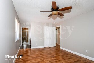 311 Windyoak Dr in Ballwin, MO - Building Photo - Building Photo