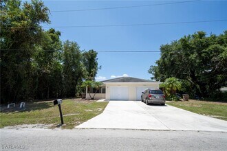 4733 29th St SW in Lehigh Acres, FL - Building Photo - Building Photo