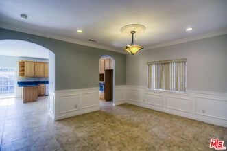 18718 Lanark St in Los Angeles, CA - Building Photo - Building Photo