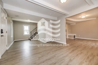 901 S Leslie Ave in Independence, MO - Building Photo - Building Photo