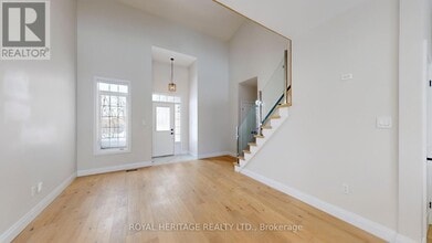 53 Meadows End Cres in Uxbridge, ON - Building Photo - Building Photo