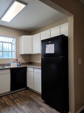 Canyon View Apartments in Las Vegas, NV - Building Photo - Building Photo