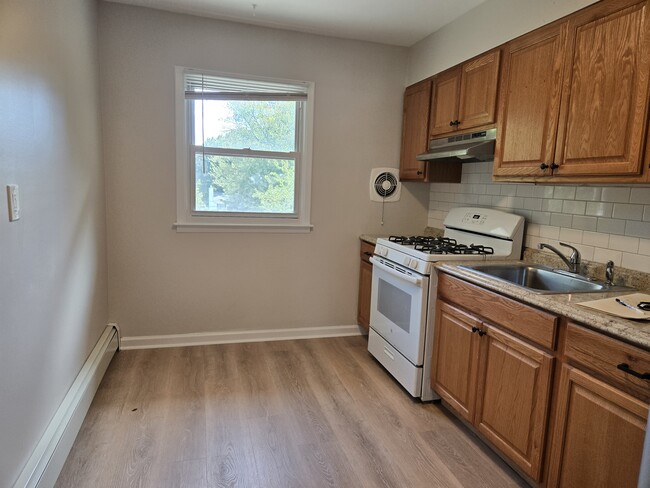 519 Boonton Ave, Unit 2B