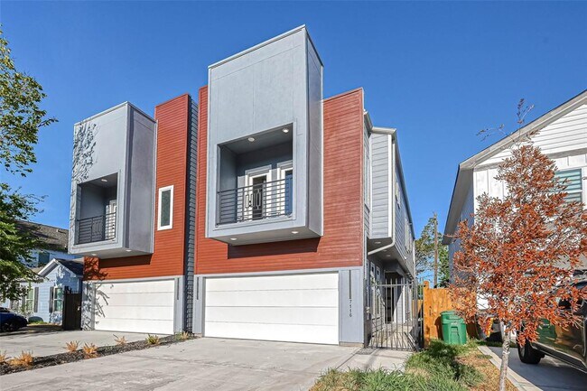 7118 St Augustine St in Houston, TX - Building Photo - Building Photo