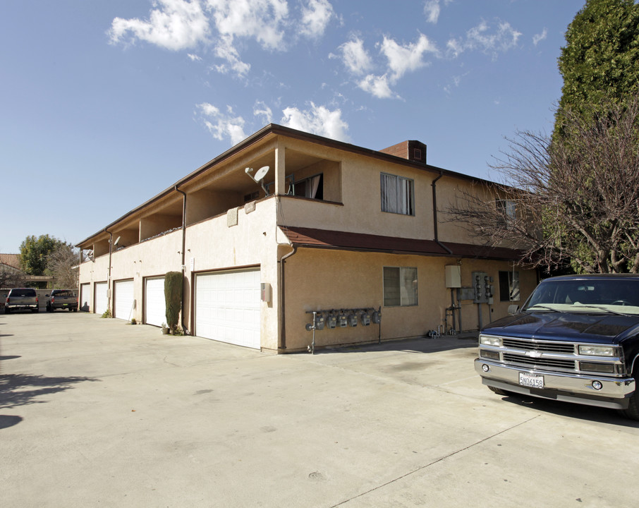 1445 S Palomares St in Pomona, CA - Building Photo