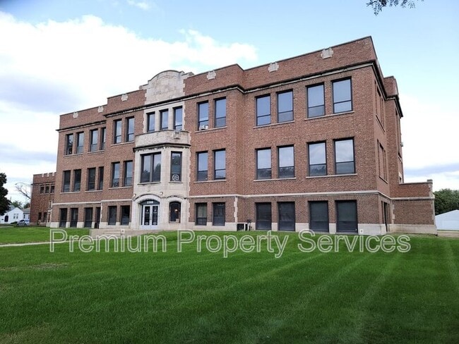 property at 2208 8th St