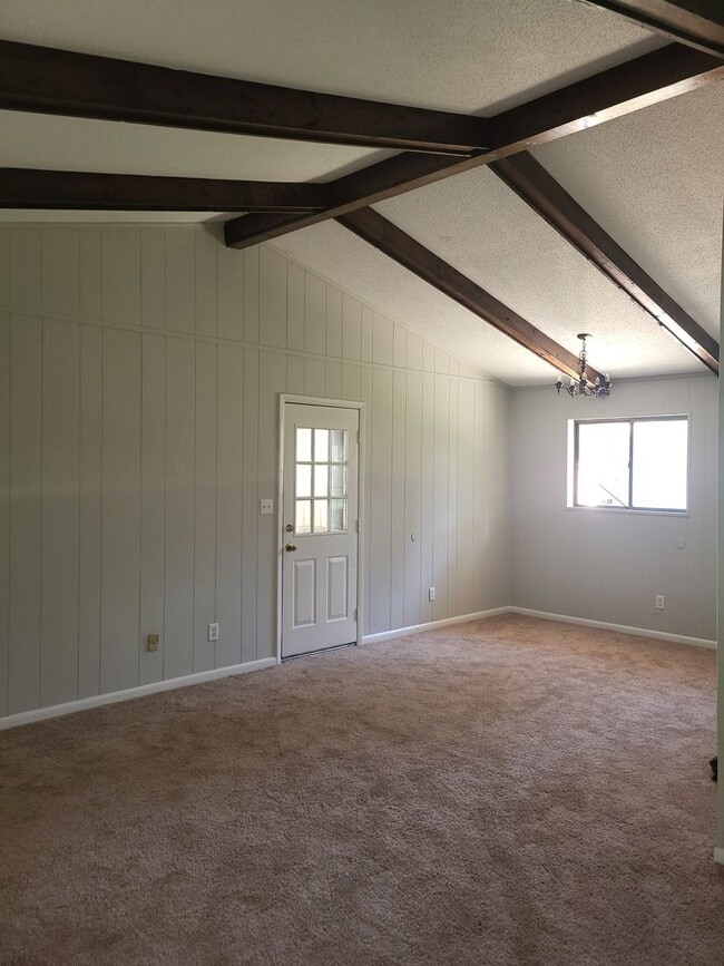 1006 Pineview Dr in Valdosta, GA - Building Photo - Building Photo