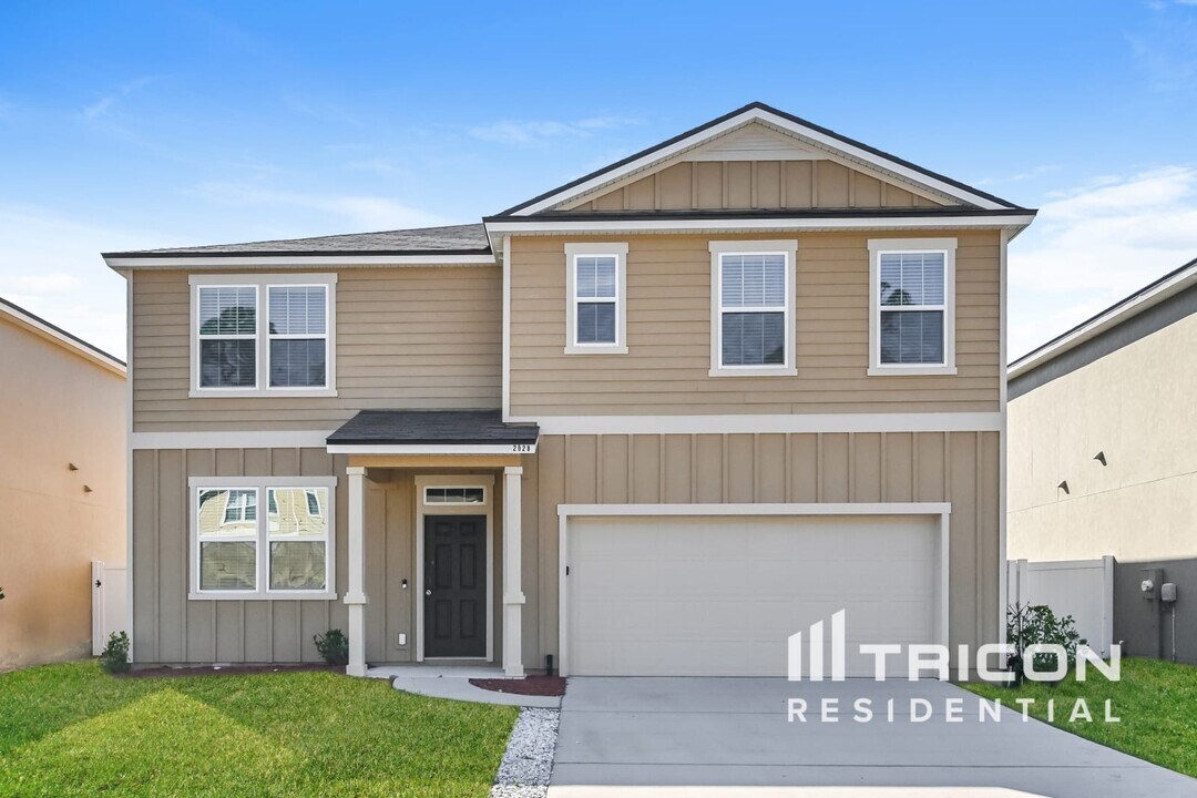 2028 April Oaks Dr in Jacksonville, FL - Building Photo