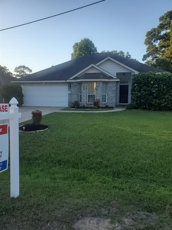 254 Maple Ln in Conroe, TX - Building Photo - Building Photo