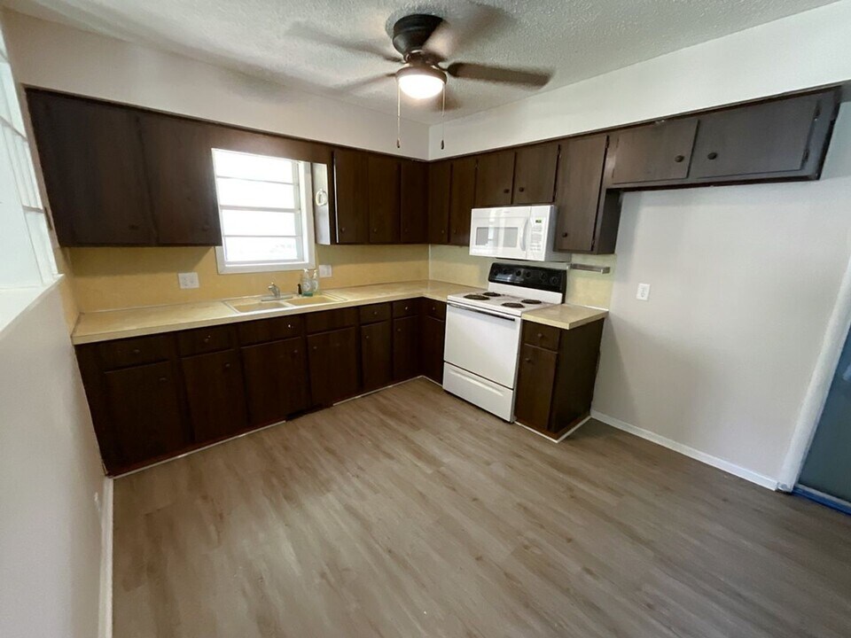 2457 N Prospect Ave in Springfield, MO - Building Photo
