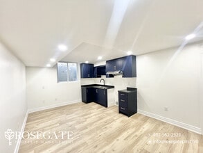 172 Whittaker Crescent in Cambridge, ON - Building Photo - Building Photo