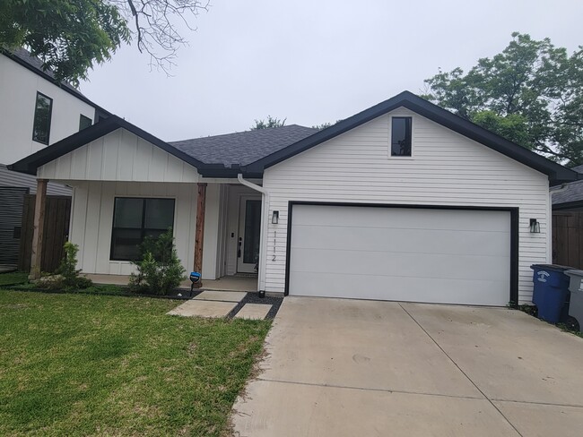 property at 1112 Muncie Ave