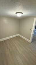7812 Elton Ave in Cleveland, OH - Building Photo - Building Photo