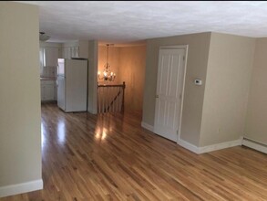 64 Barnsdale Rd in East Providence, RI - Building Photo - Building Photo