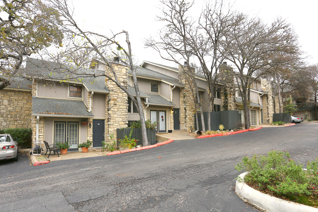 Rivertree Apartments in Austin, TX - Building Photo