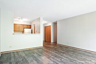 33720 N Royal Oak Ln in Grayslake, IL - Building Photo - Building Photo