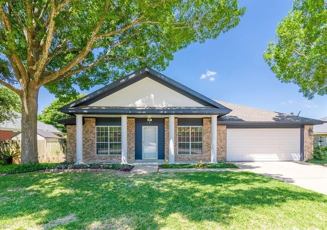 property at 6707 Carisbrooke Ln