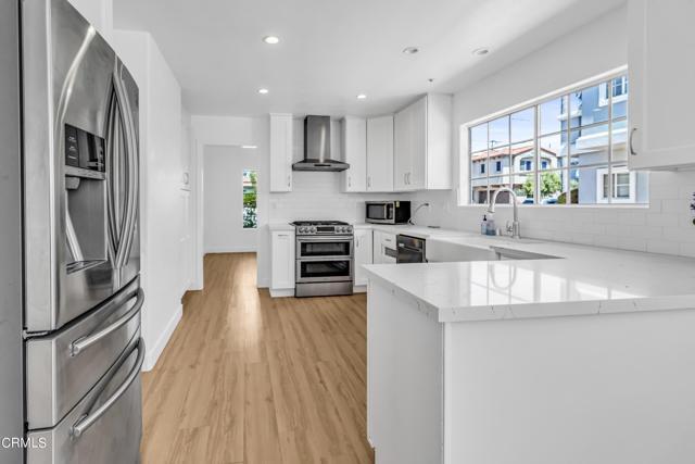 2512 Huntington Ln in Redondo Beach, CA - Building Photo - Building Photo