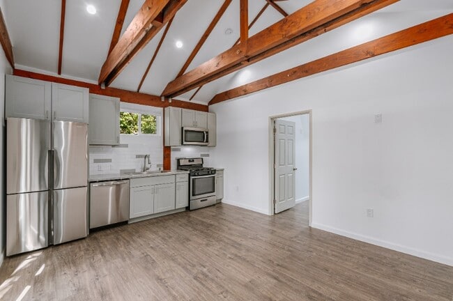 5636 Natick Ave in Los Angeles, CA - Building Photo - Building Photo