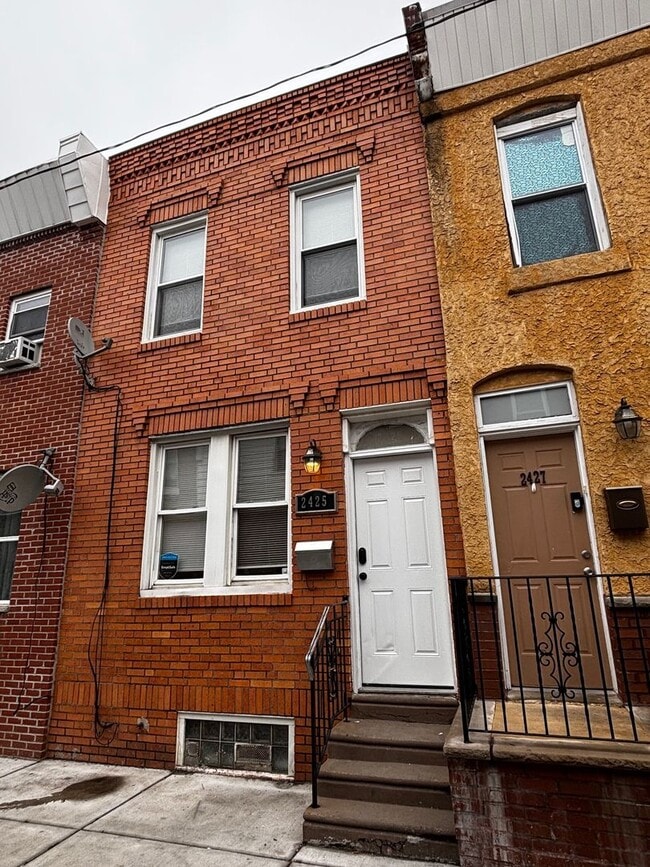 2425 S Darien St in Philadelphia, PA - Building Photo - Building Photo