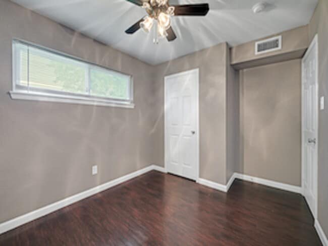 property at 3031 Sumpter St