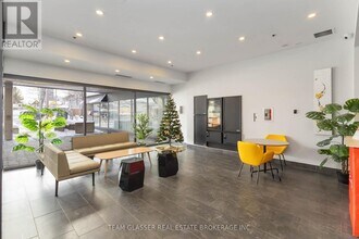 675 RICHMOND St in London, ON - Building Photo - Building Photo