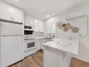 39572 Armfield Ave in Palmdale, CA - Foto de edificio - Building Photo