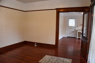 236 E Washington Ave in Orange, CA - Building Photo - Building Photo