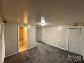 1433 Pecan Ave in Charlotte, NC - Building Photo - Building Photo